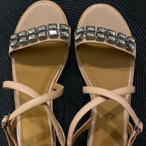 Enzo Angiolini Tan Sandals With Jewels Size 10